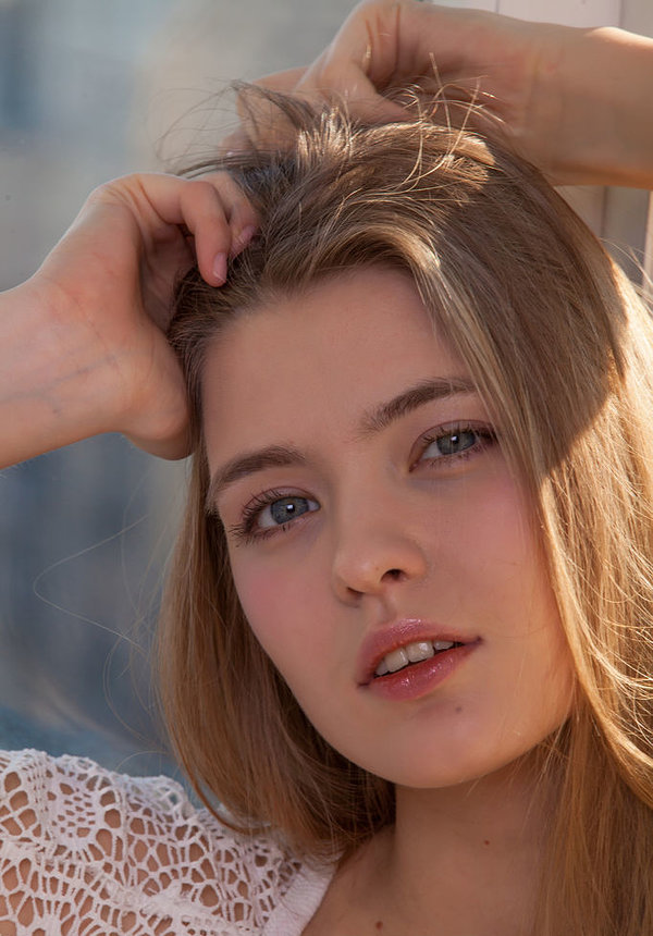 Елена, 19